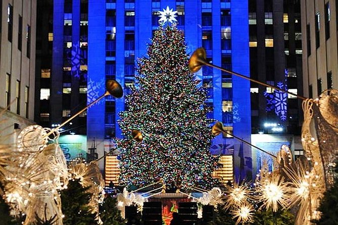 image of Christmas tree in NYC